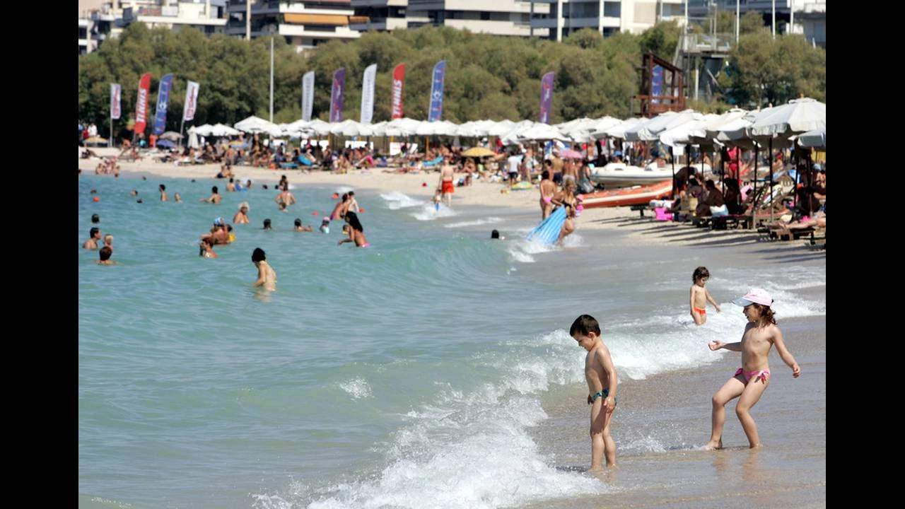 Η λίστα με τις επικίνδυνες παραλίες στην Αττική